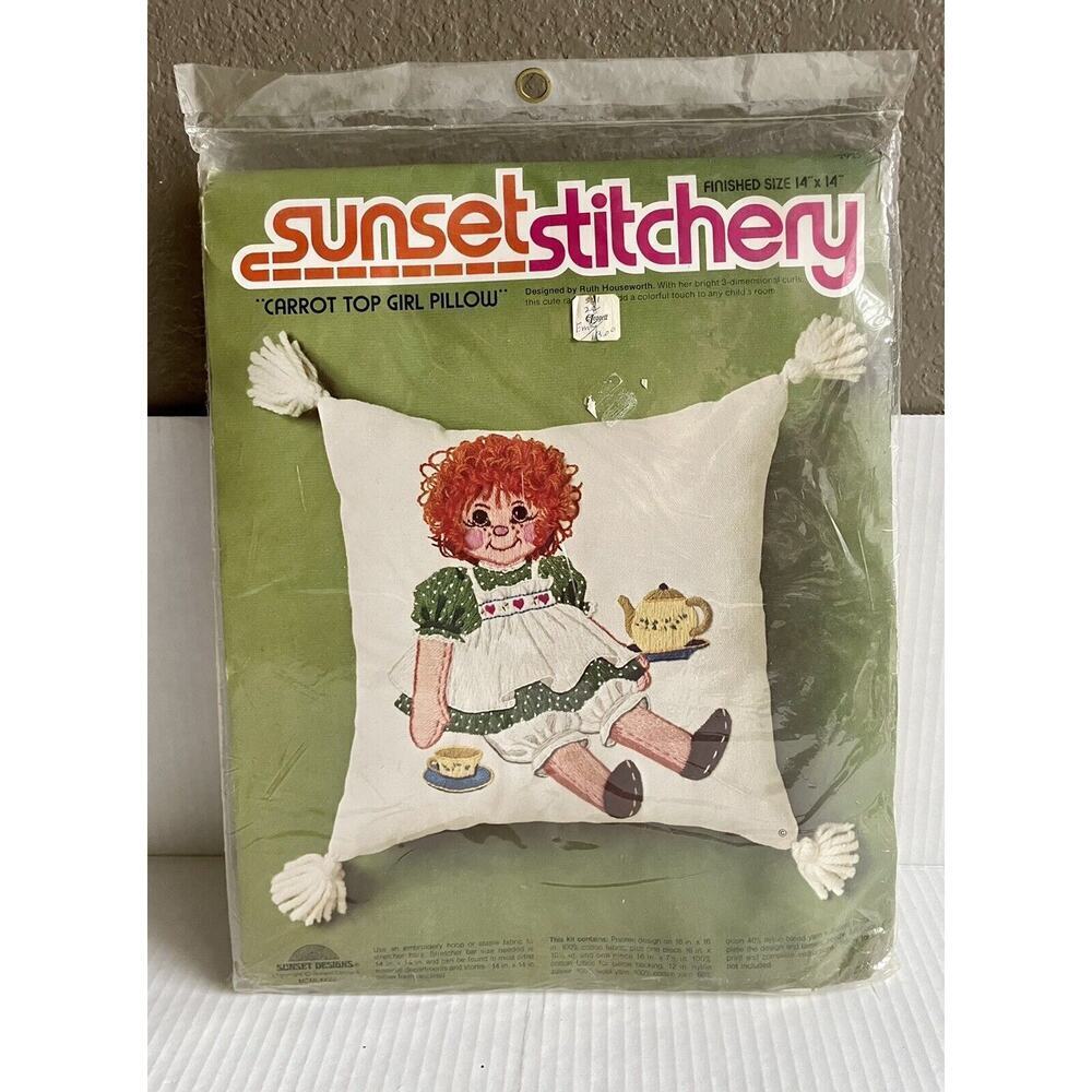 1977 SUNSET STITCHERY‎ "Carrot Top/Raggedy Ann Girl" PILLOW 14" X 14" NEW SEALED